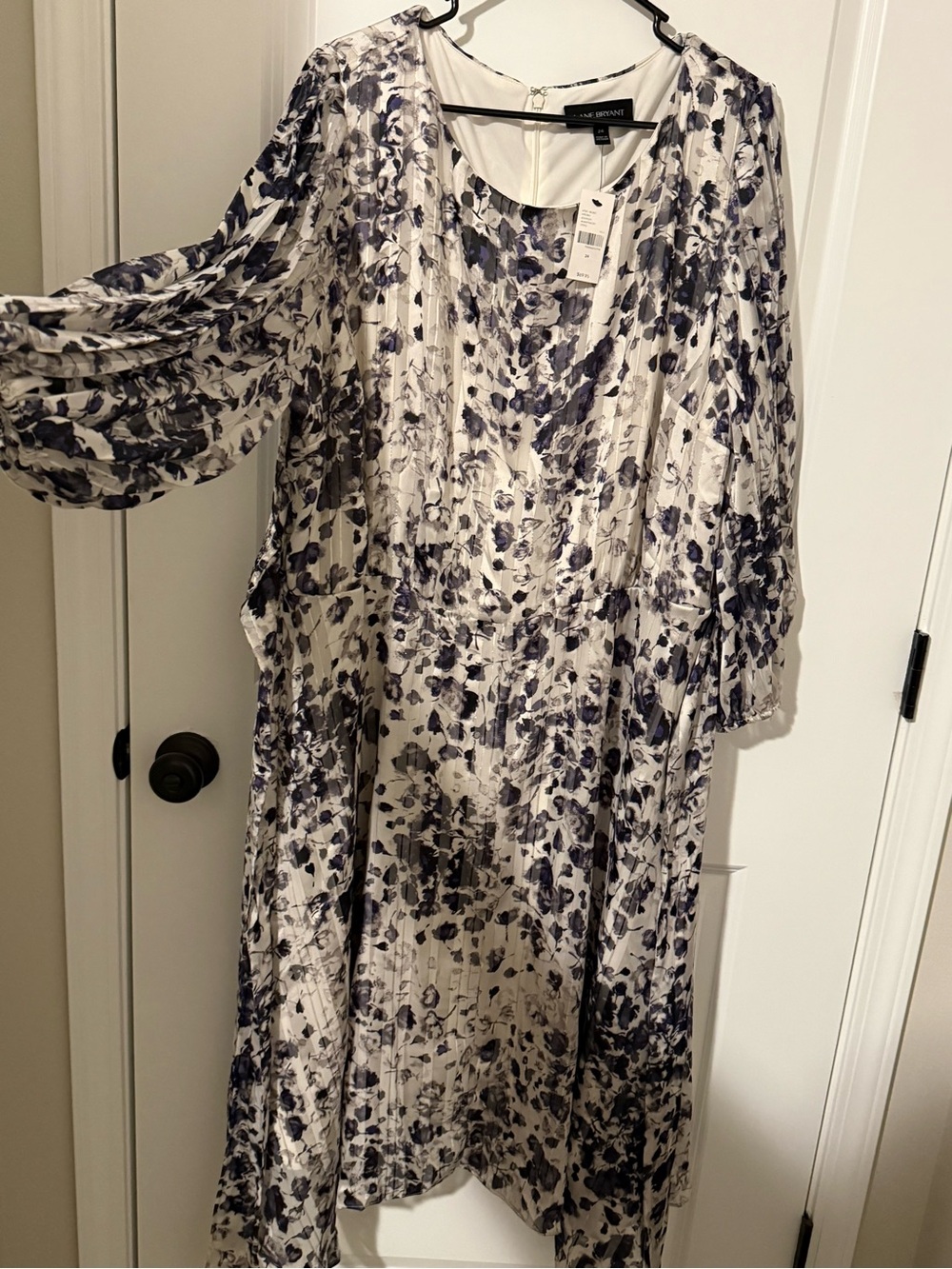 Lane Bryant White and Purple Floral Long Sleeve Midi Dress - Picture 3 of 6